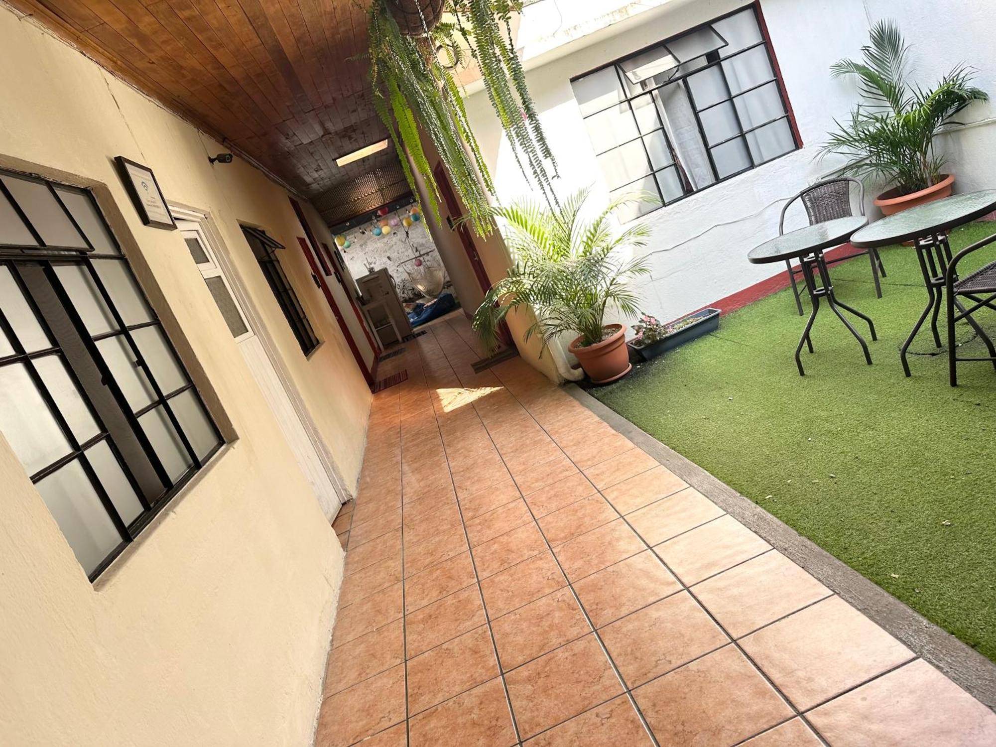 El Extranjero Hostal Antigua Ngoại thất bức ảnh