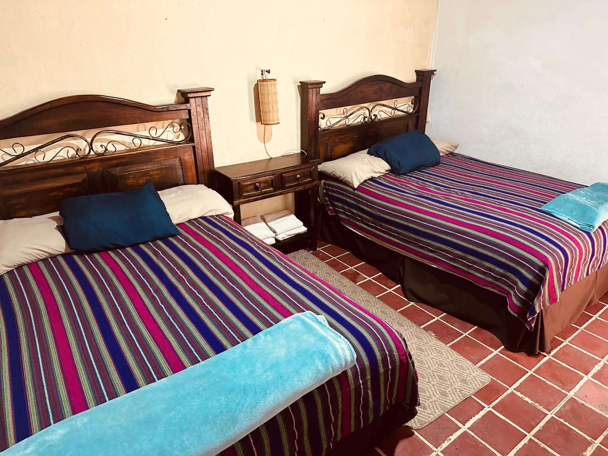 El Extranjero Hostal Antigua Ngoại thất bức ảnh