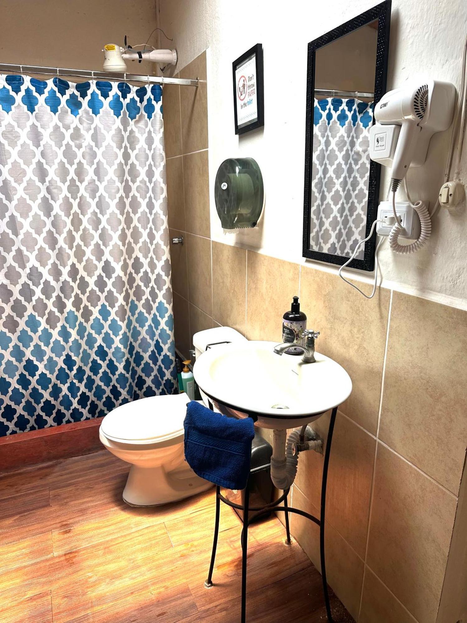 El Extranjero Hostal Antigua Ngoại thất bức ảnh